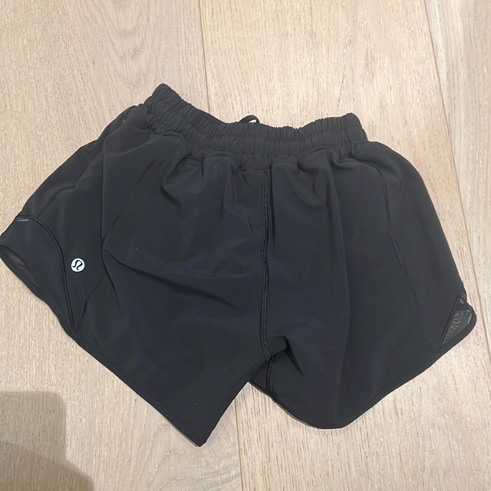 Lululemon hotty hot high rise shorts